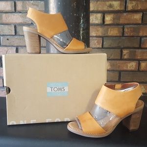 Toms shoes